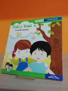 CATI Y TOMI SE VAN DE EXCURSIÓN