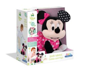 Baby Minnie gatea conmigo