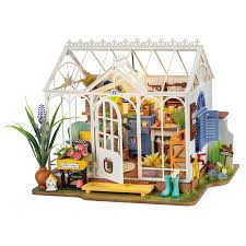Maqueta de madera casa jardín DIY Rolife